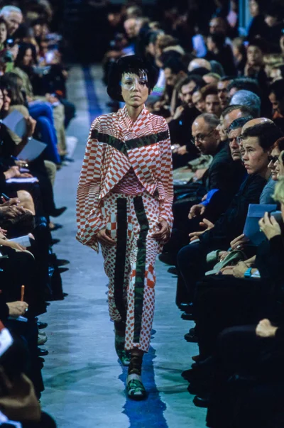 Look 25